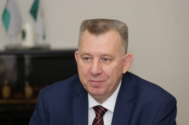 Ēriks Lukmans paziņo par deputāta mandāta nolikšanu Ēriks Lukmans paziņo par deputāta mandāta nolikšanu